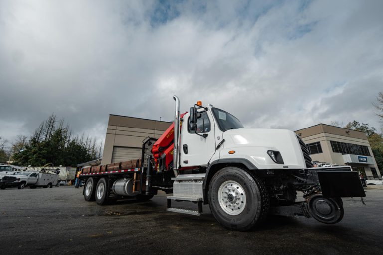 rail service truck